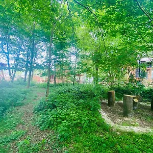  Lodge Lejardinzenduquistillic France